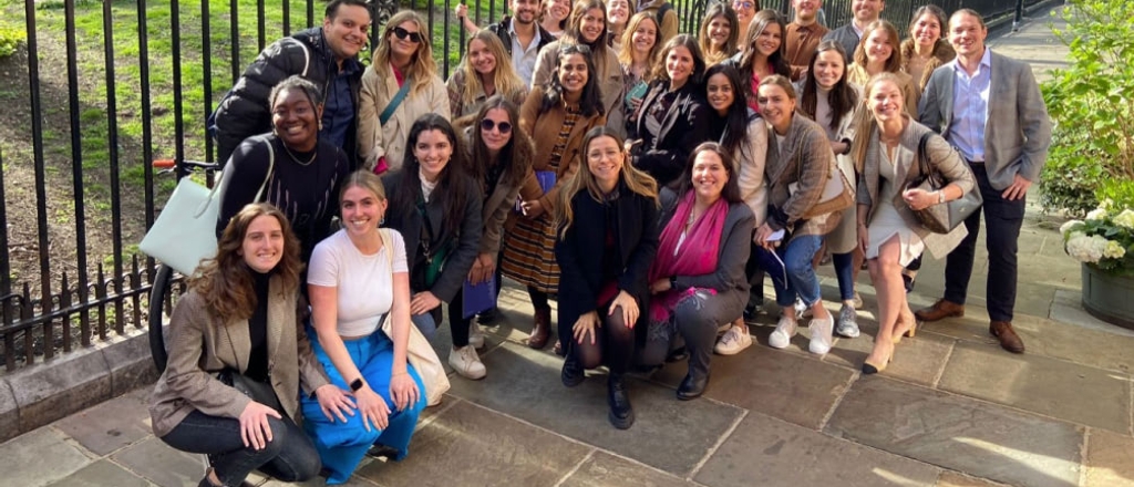 MARCOM + HR Students Travel to London for Global Immersion Week