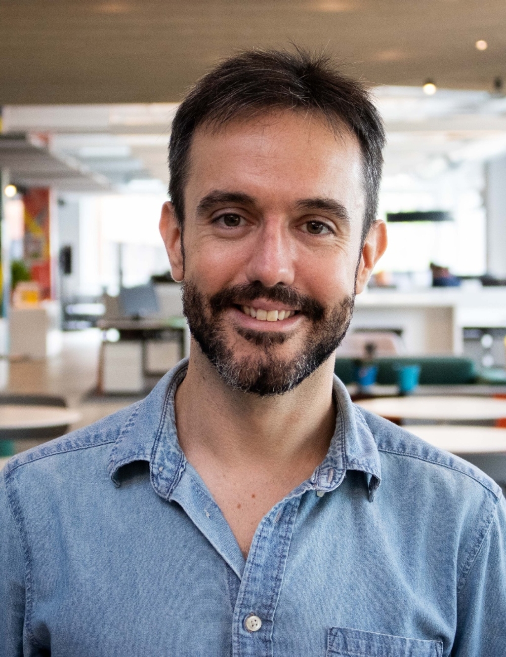 Adrián González IE University