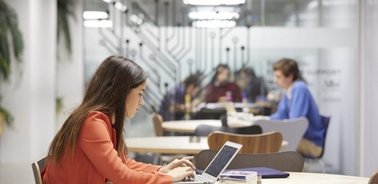 Young Talented Leaders empowered by international companies | IE Foundation