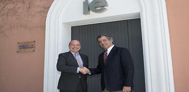 IE and Airbus sign a collaboration agreement to develop education initiatives | IE Business School