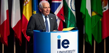 Josep Borrell visits IE School of Politics, Economics and Global Affairs