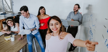 Valentín Diez Morodo Scholarship | IE Foundation
