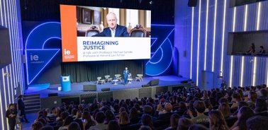 Harvard professor Michael Sandel presents civic debate on justice at IE Law School event