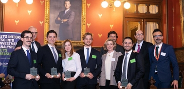 MIF Students Win Spanish Final of CFA Research Challenge