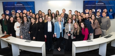 IE Law School’s new corporate legal advising program marks the completion of its first run