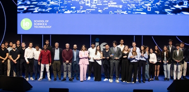 Sci-Tech Students Address Global Challenges in The Viz Competition