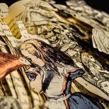 Alice in Wonderland Art Book | IE University