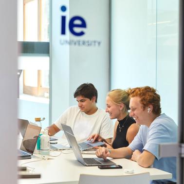 Parents | IE University Driving Innovation - www.ie.edu