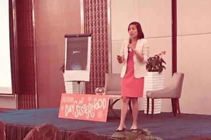 Mia Balansa | IE School of Global and Public Affairs