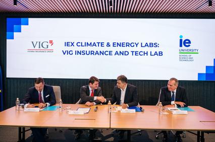 A panel discussion on climate and energy, featuring representatives from VIG Insurance and IE University.