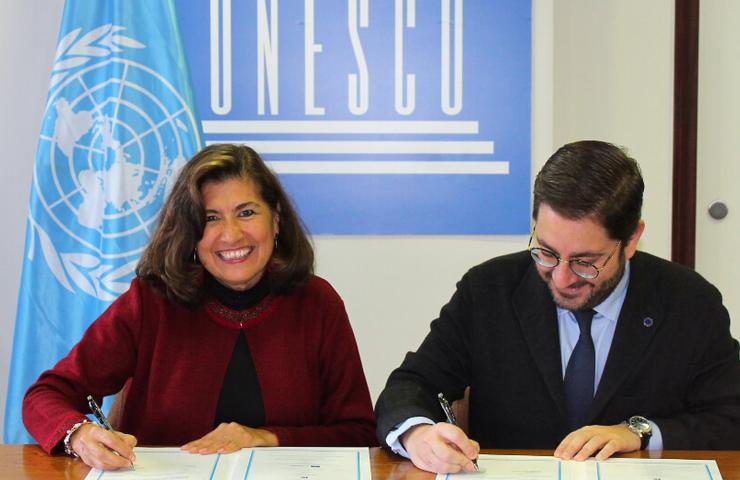 Agreement with UNESCO to build a more human digital society