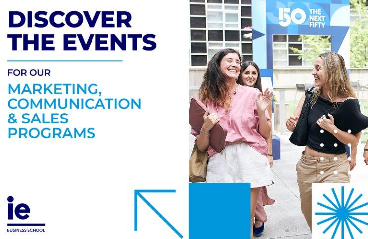 A group of women happily attending an event related to marketing and communication.