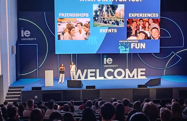 A presentation at IE University introducing the concept of fun experiences in university life.