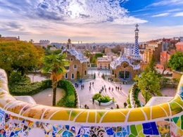 The Park Güell is the icon for the IE Alumni Barcelona Club 