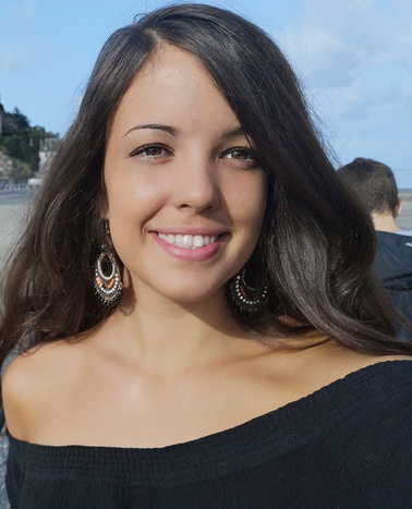 Elena Yustres- Student Story Bachelor in Philosophy, Politics, Law and Economics | IE University