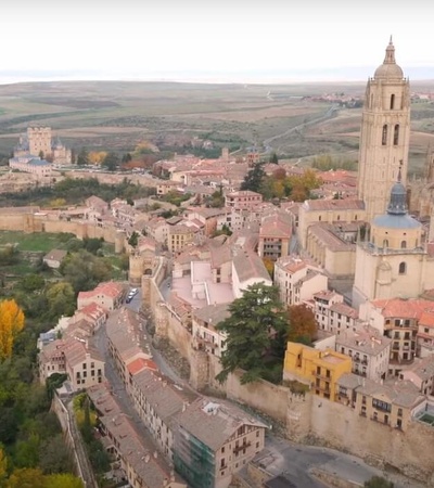 Live and learn in the Historic Segovia!