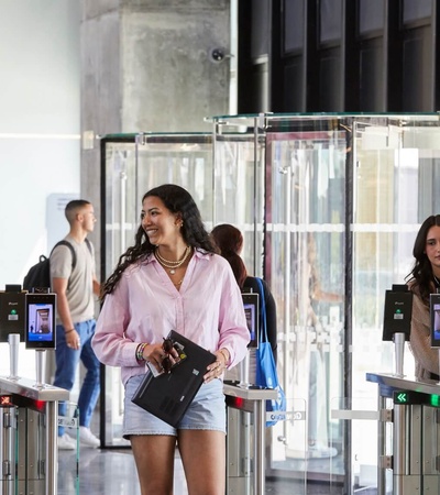 Visiting Students Program | IE University