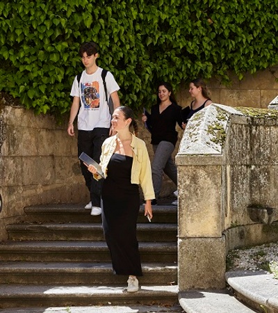 IE students during a walking tour