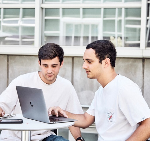 IE Master un Customer Experience and innovation Students