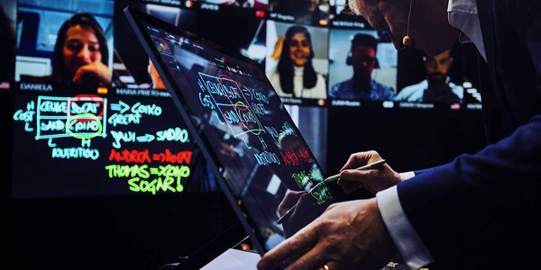 Blended Methodology | IE Business School