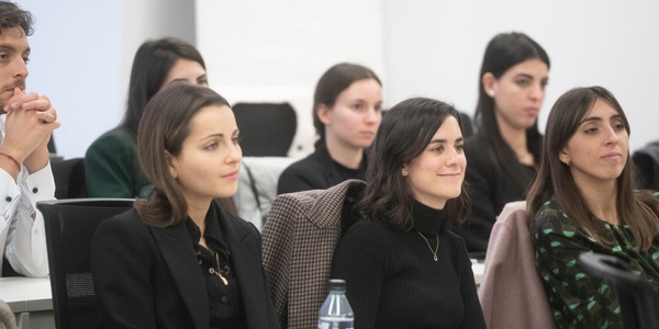 IE Law School’s new corporate legal advising program marks the completion of its first run