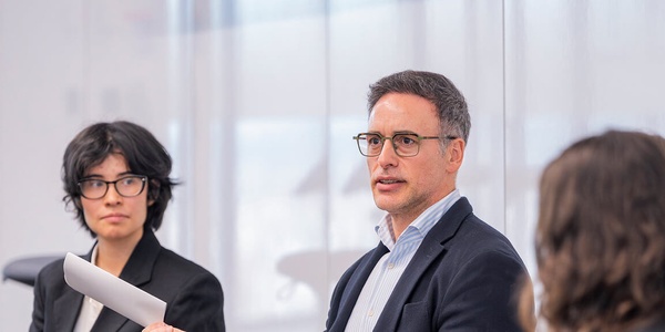 Hernán Vales leads a debate on indigenous rights at IE Law School