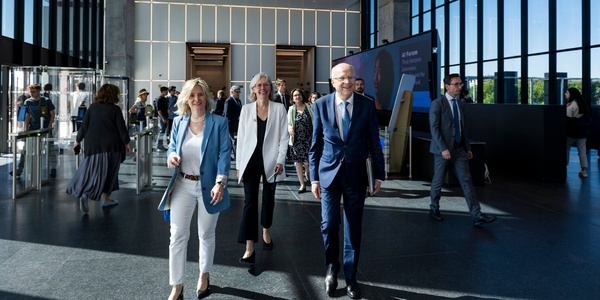 Koen Lenaerts, president of the CJEU, visits IE Law School