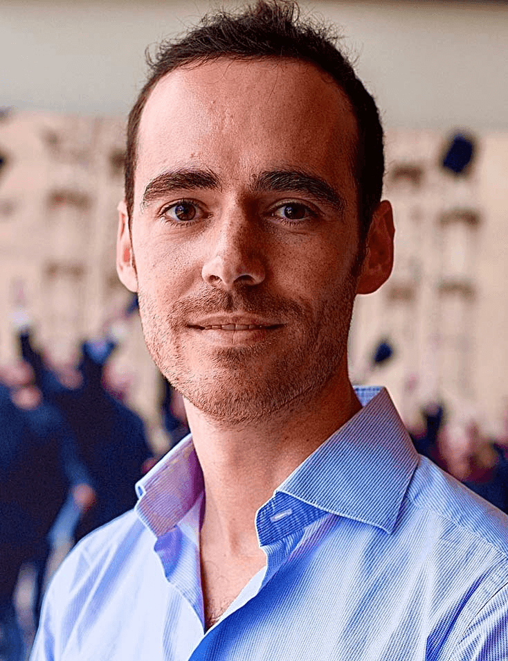 Carlos Simón | IE Business School