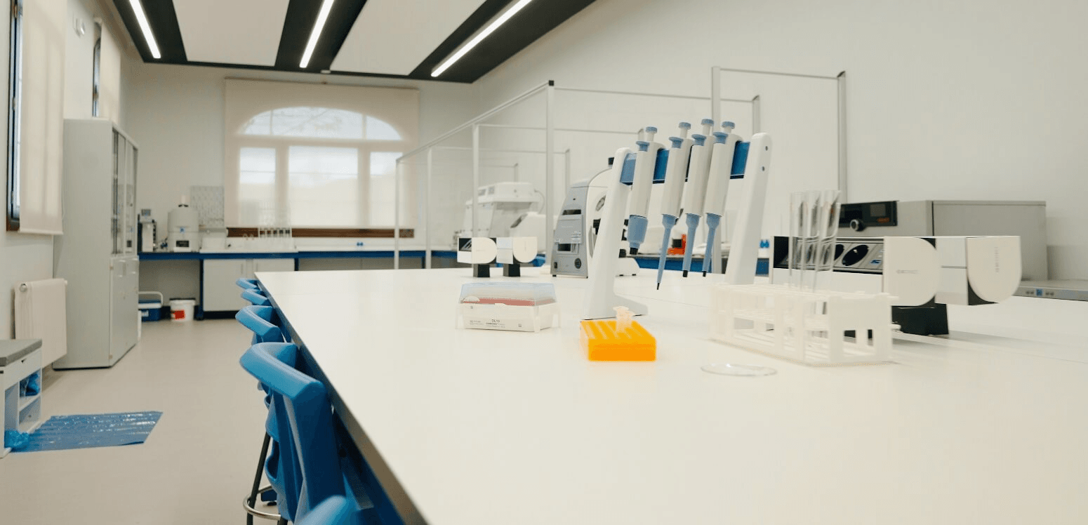 The Environmental DNA Lab at IE University