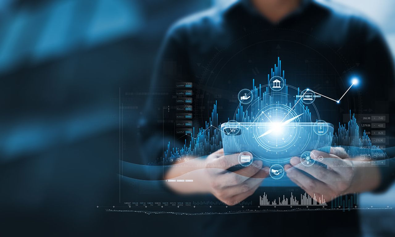 Claustro - Programa de Dirección Comercial | IE Business School, image size:1280x768