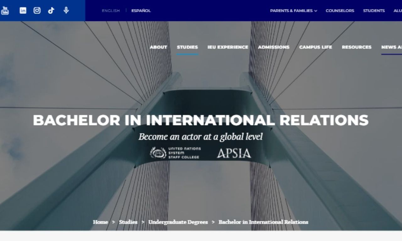 Study Plan Bachelor in International Relations IE University