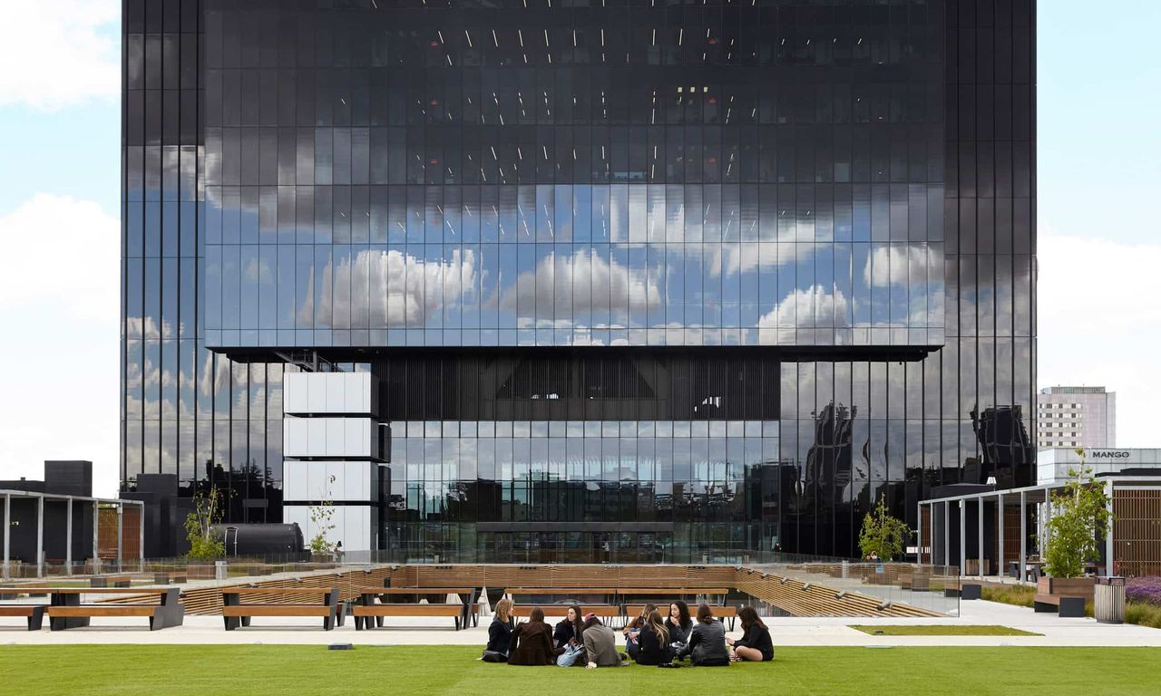 Bachelor's degree at IEU + Master's degree at IEU – Madrid