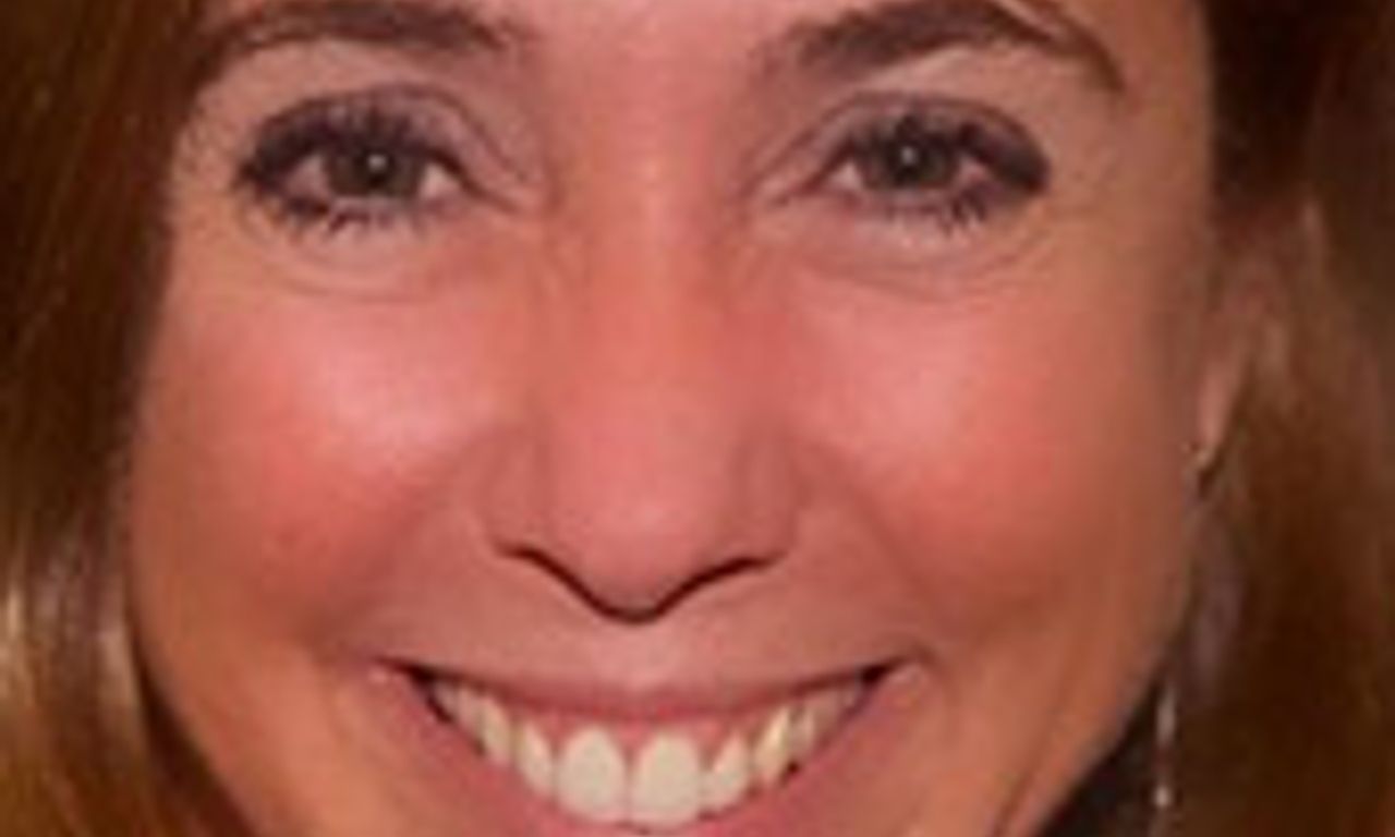 Paloma Martínez de Velasco Helain - Faculty | IE