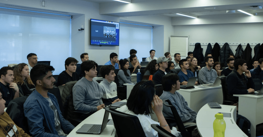 Google Developer Students Club Teaches How to Get Ready for Tech Interview