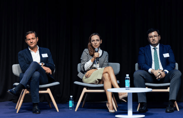  IE Students Connect with Investment Banking Elite for Career Insights