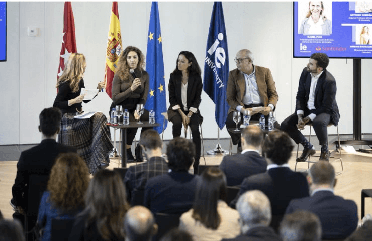 IE University y Banco Santander celebran la clausura de la 1ª edición del programa de becas “Santander X Training | Digitaliza tu Pyme”