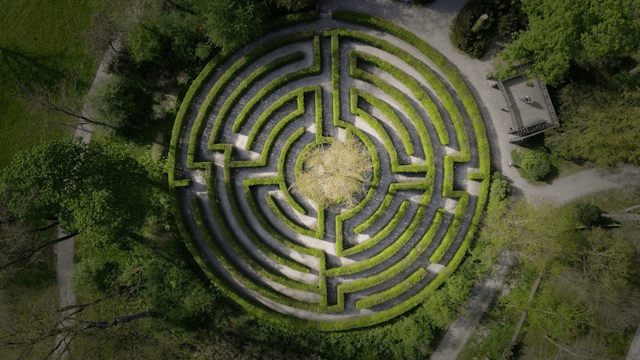 Big and green labyrinth