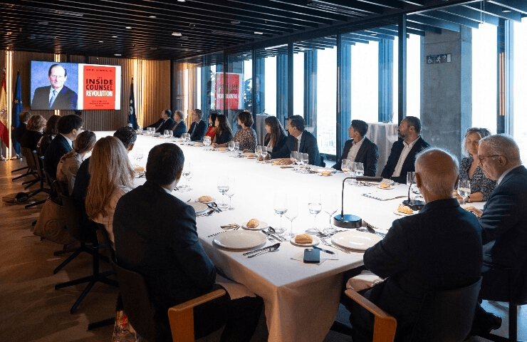 The role of lawyers in business and society