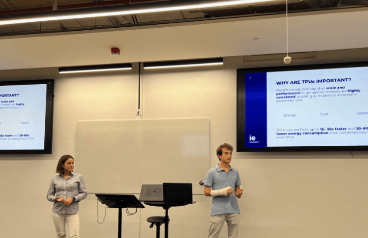 Three-Students-from-the-IE-School-of-Sci-Tech-Present-Research-at-2024-ACR-Conference.jpg (1).jpeg